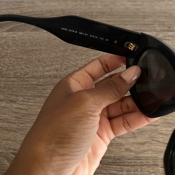 Versace cat eye sunglasses - Picture 7 of 13